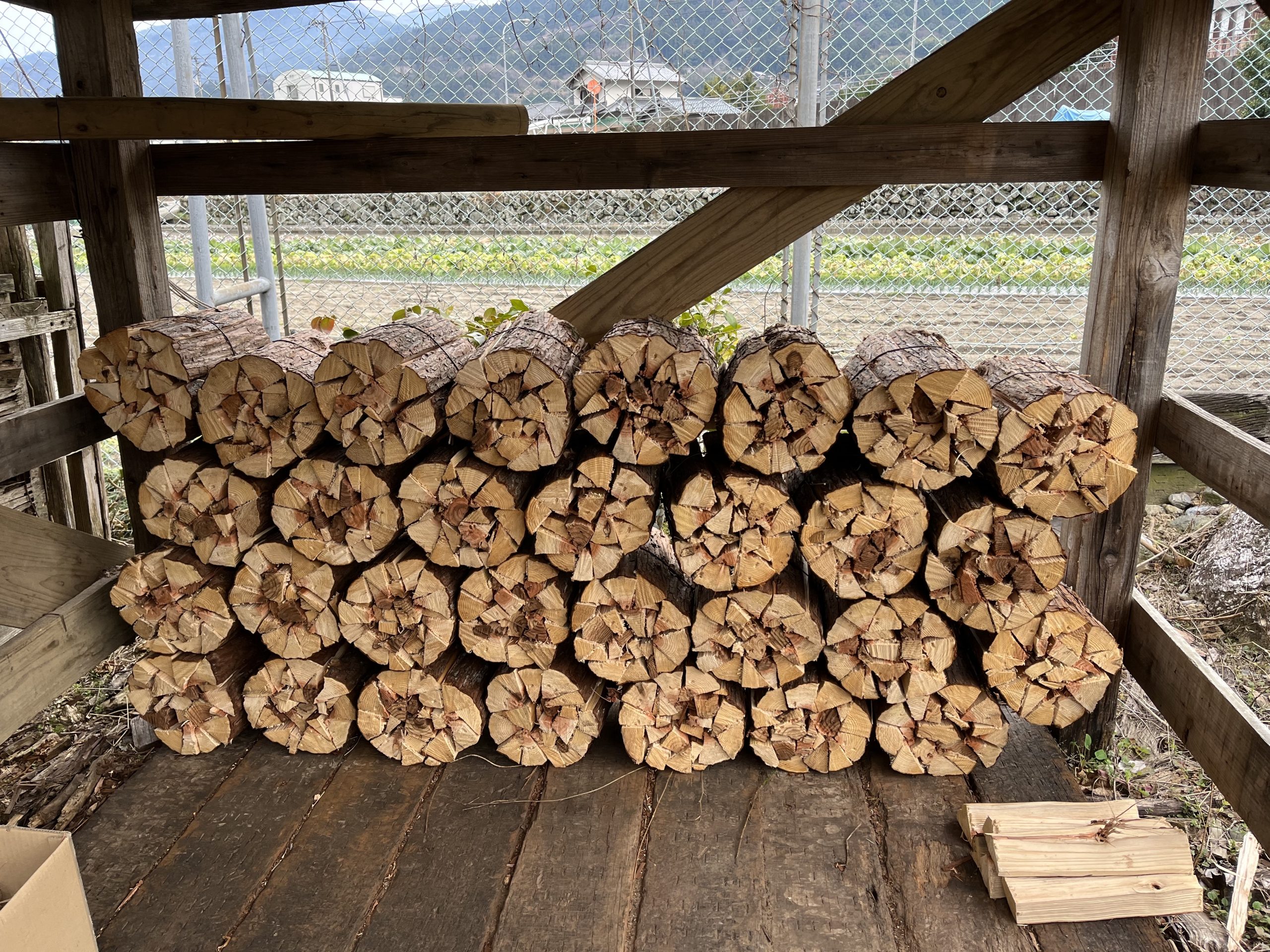 薪は、山の手入れとまちの暮らしをつなぐ磁石 | イン神山｜神山町のいまを伝える